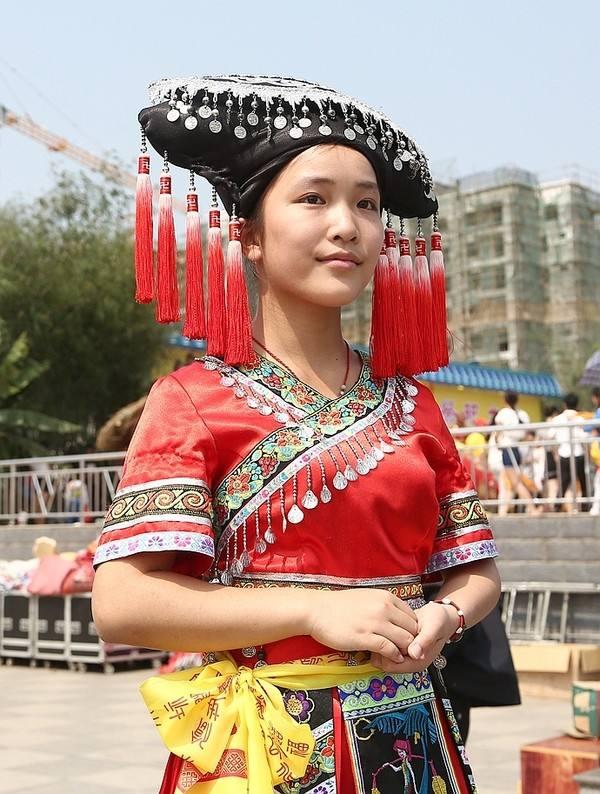 云南，多彩土地上的自然画卷🌸🌍