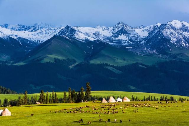 新疆，丝绸之路上的璀璨明珠